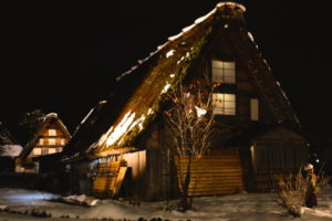 展望台には要注意！日本の原風景が広がる白川郷のライトアップを見てきました